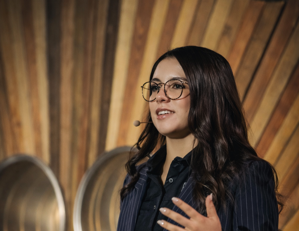 Karla Ibarra at SET Stage